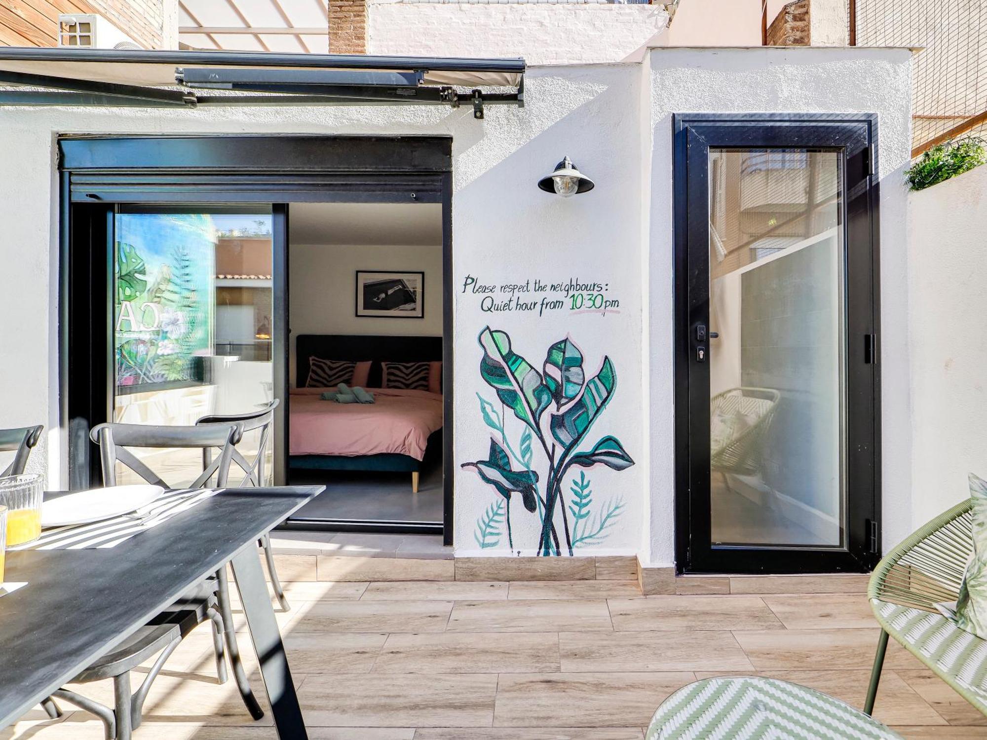 Casa Maria Townhouse- Terrace-4 Bedrooms โอสปิตาเล็ต เดอ โยเบรกัต ภายนอก รูปภาพ