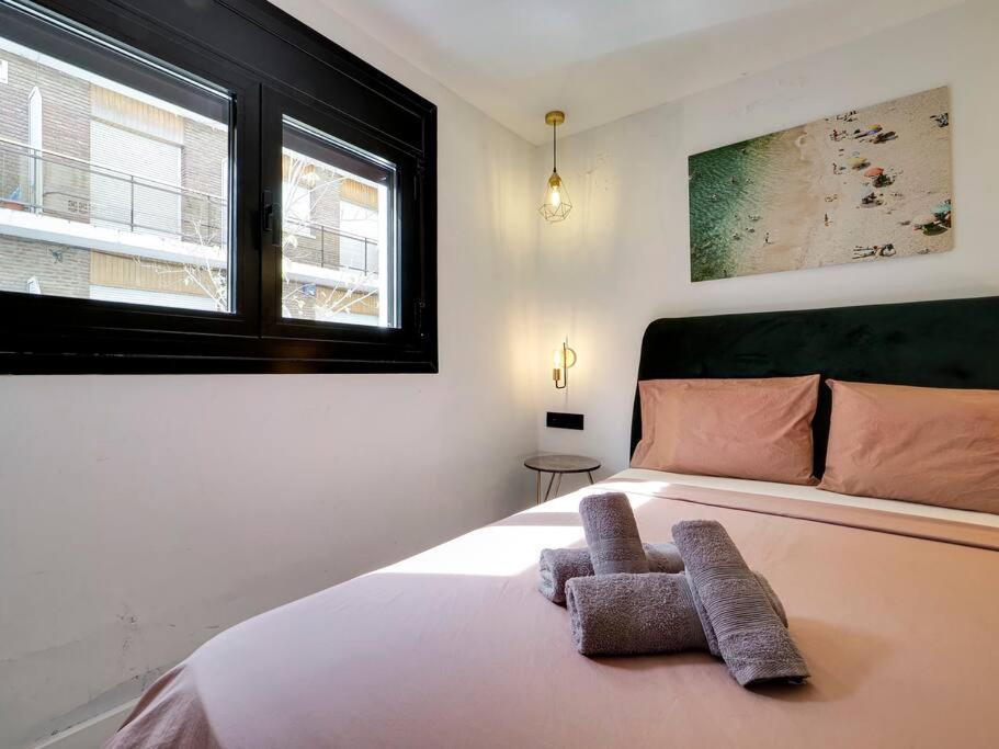 Casa Maria Townhouse- Terrace-4 Bedrooms โอสปิตาเล็ต เดอ โยเบรกัต ภายนอก รูปภาพ